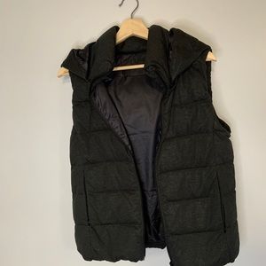 Uniqlo puffy vest